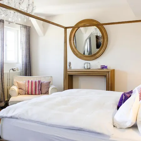 Gaestehaus Im Weingut Am Nil 卡尔斯达特